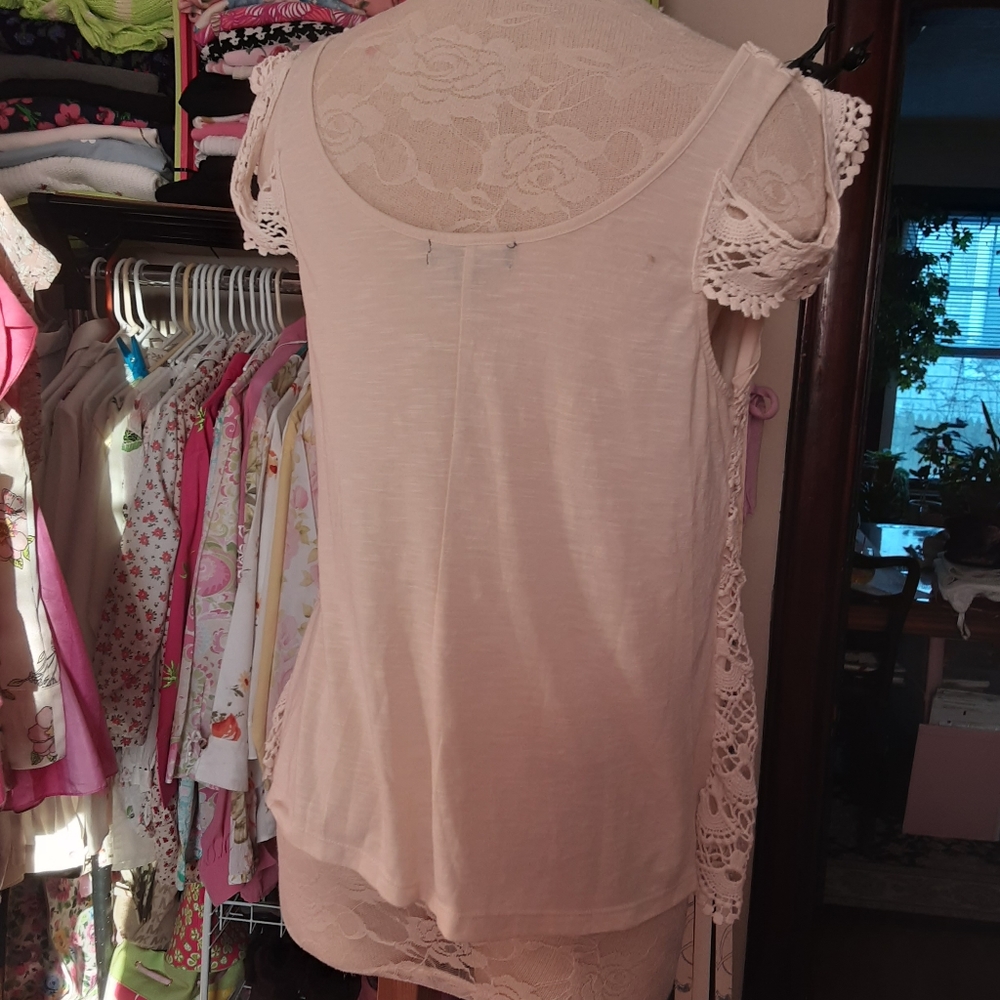 Crocheted Top - Picture 4 of 10